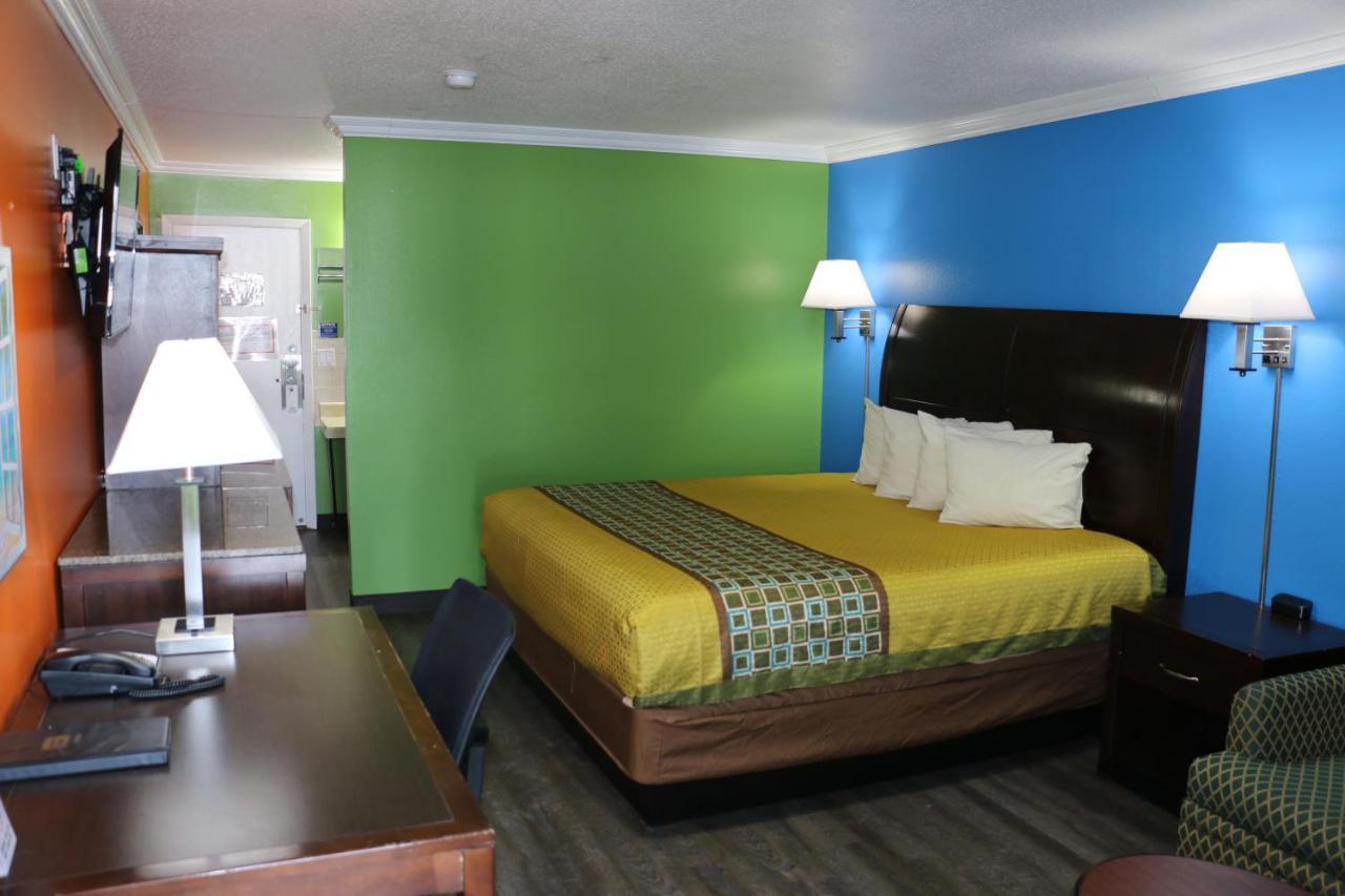 Amber Inn Le Mars エクステリア 写真