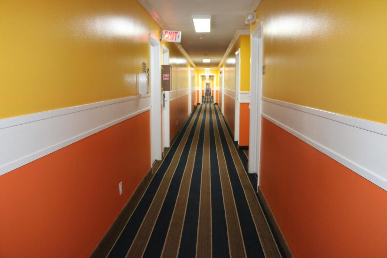 Amber Inn Le Mars エクステリア 写真