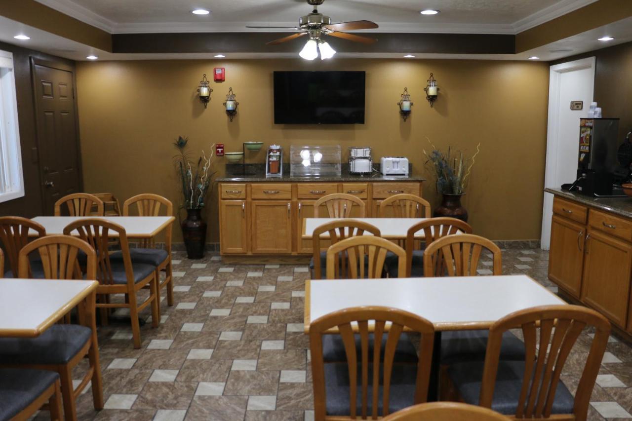 Amber Inn Le Mars エクステリア 写真